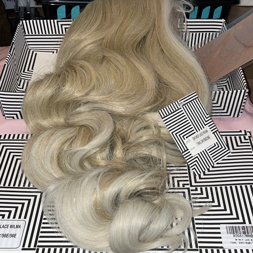 Premium Blonde Women’s Wig - Natural Ash Blonde